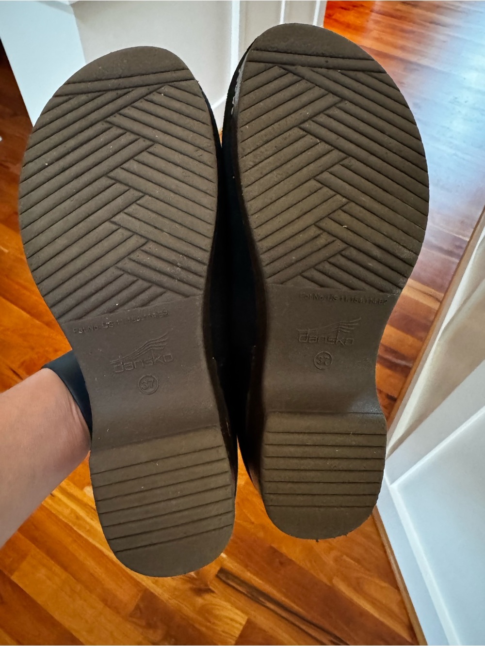 Dansko Brenna Slip-On Clog - Picture 8 of 9